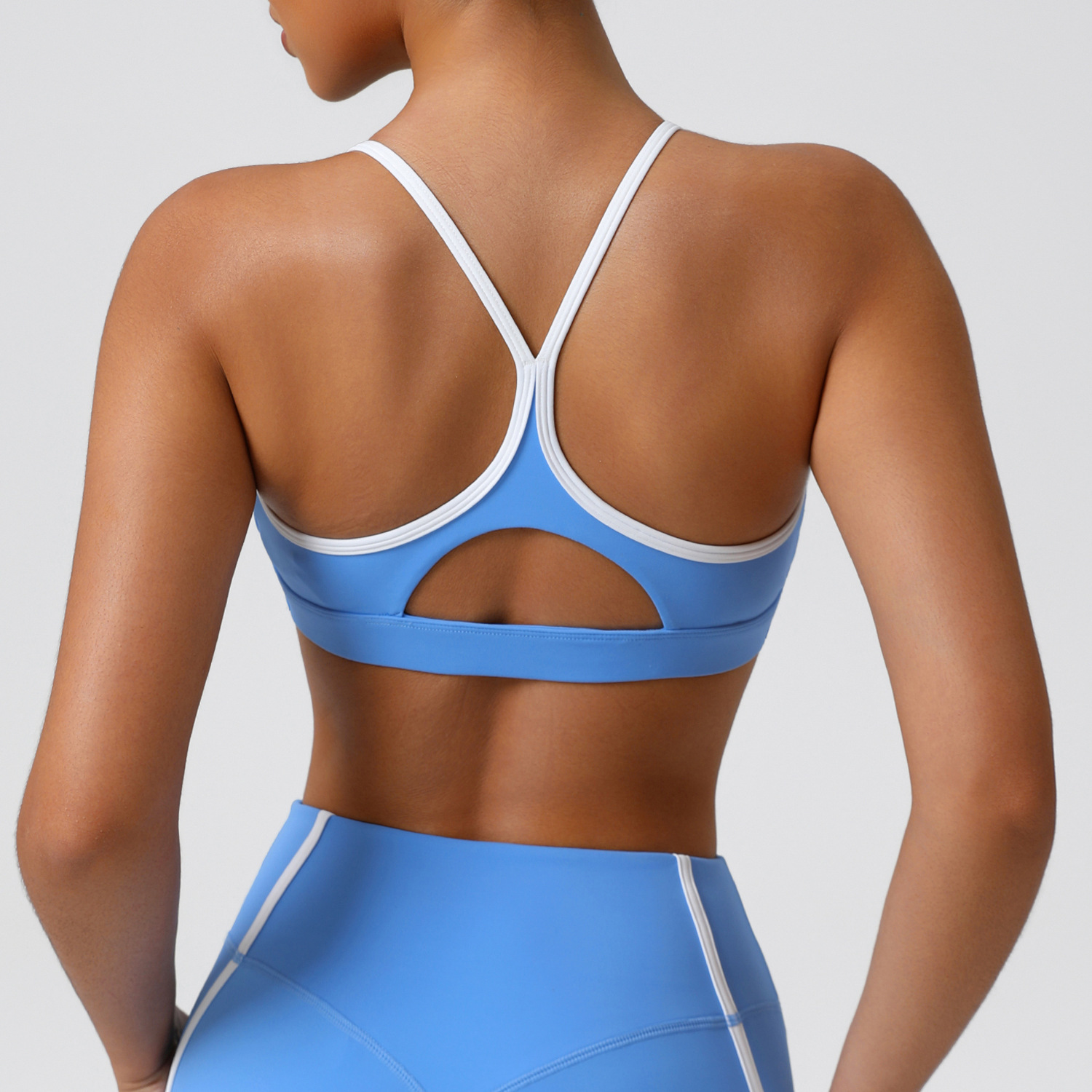 Sports Bra Racerback - Pakaian dalam olahraga lembut dan elastis