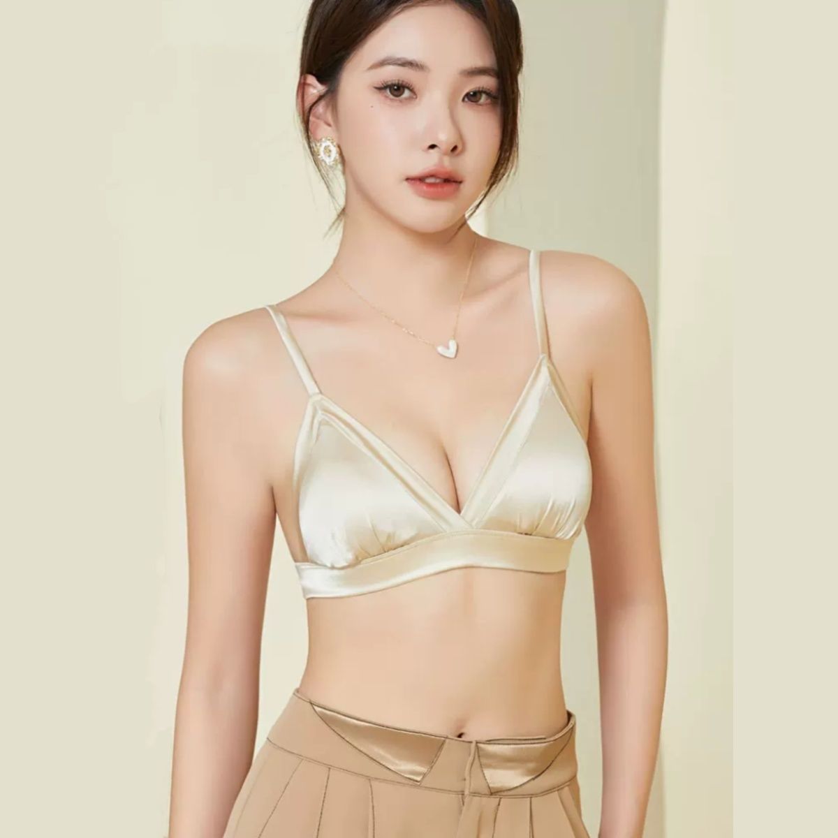 Bra Segitiga Tanpa Kawat dari  - Sleep Bra Bralette ulasan dan harga